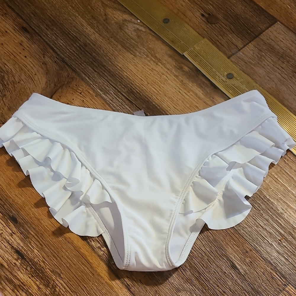 Zaful White Ruffled Bikini Bottom